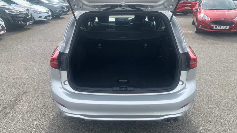 Ford Focus 1.0 EcoBoost 125 ST-Line Edition 5dr Petrol Estate - Image 4