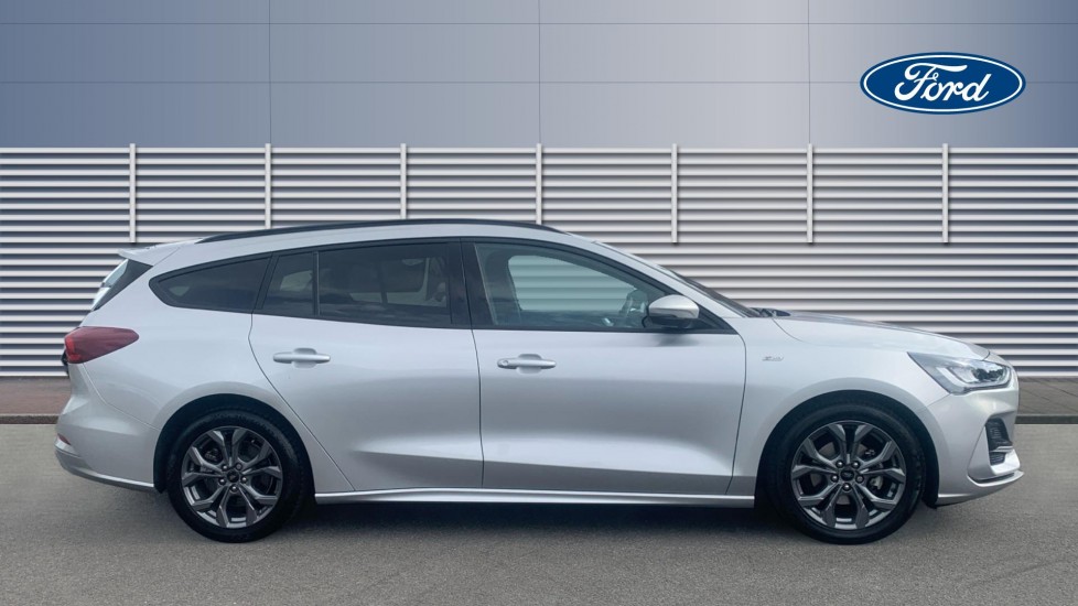 Ford Focus 1.0 EcoBoost 125 ST-Line Edition 5dr Petrol Estate - Image 5