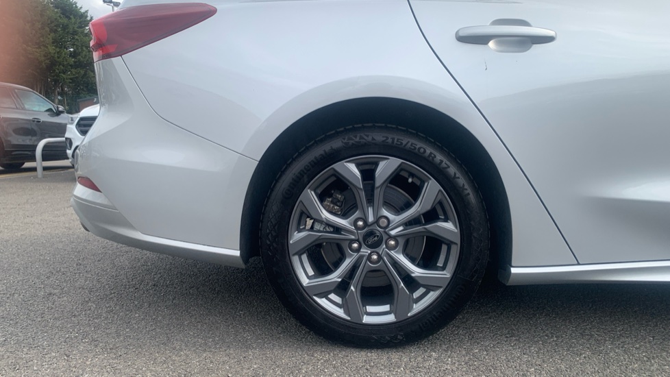 Ford Focus 1.0 EcoBoost 125 ST-Line Edition 5dr Petrol Estate - Image 7