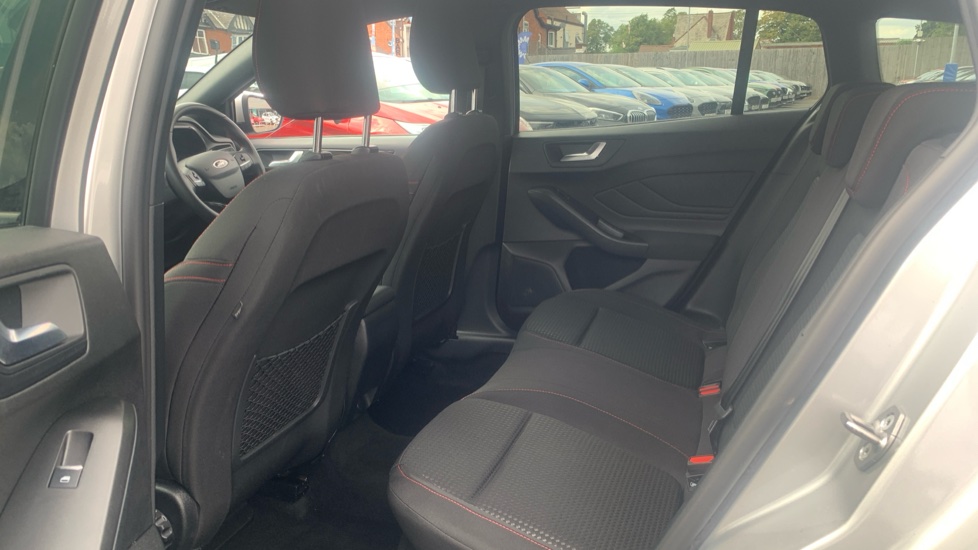 Ford Focus 1.0 EcoBoost 125 ST-Line Edition 5dr Petrol Estate - Image 16