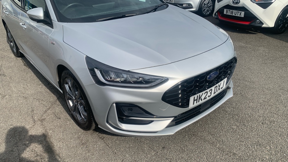Ford Focus 1.0 EcoBoost 125 ST-Line Edition 5dr Petrol Estate - Image 44