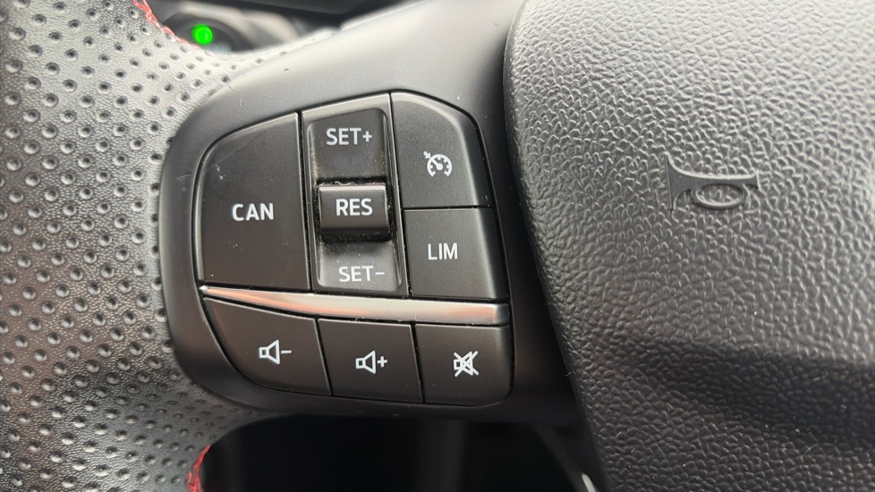 Ford Puma 1.0 EcoBoost Hybrid mHEV ST-Line Design 5dr Petrol Hatchback - Image 21
