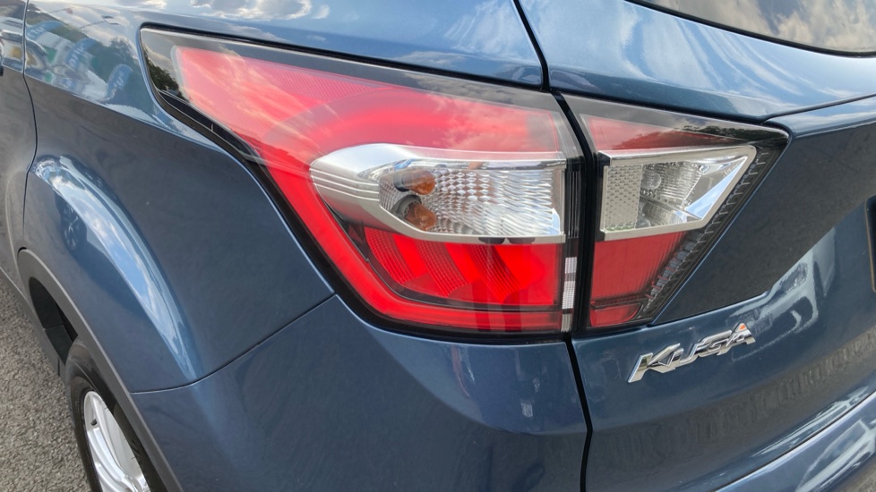 Ford Kuga 1.5 EcoBoost 176 Zetec 5dr Auto Petrol Estate - Image 26