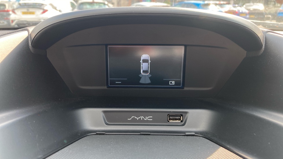 Ford Kuga 1.5 EcoBoost 176 Zetec 5dr Auto Petrol Estate - Image 35