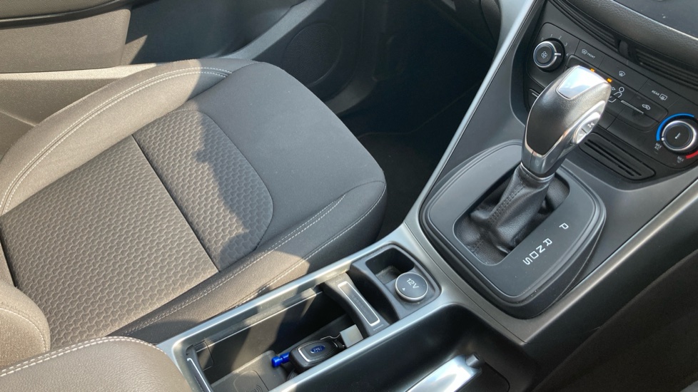 Ford Kuga 1.5 EcoBoost 176 Zetec 5dr Auto Petrol Estate - Image 37