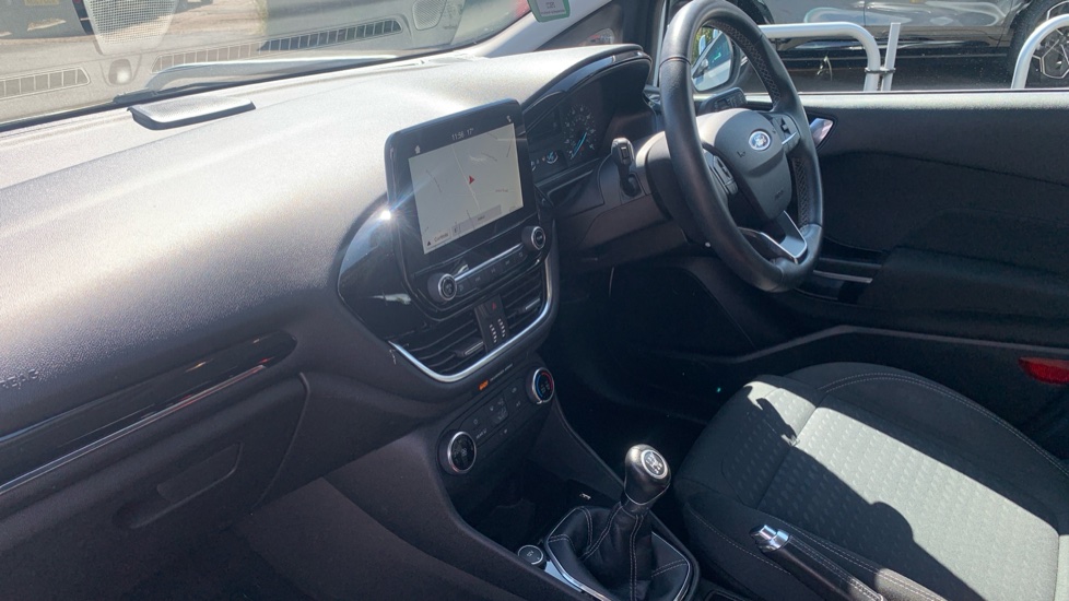 Ford Fiesta 1.1 Zetec 5dr Petrol Hatchback - Image 9