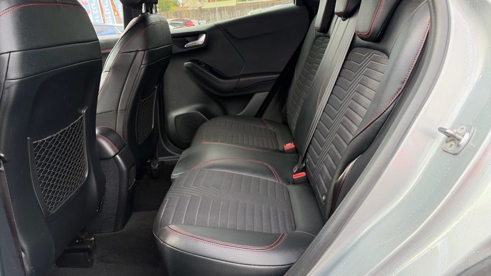 Ford Puma 1.0 EcoBoost Hybrid mHEV ST-Line X 5dr Petrol Hatchback - Image 16