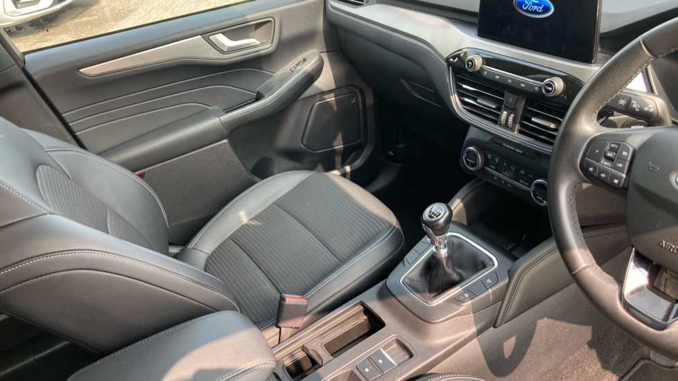 Ford Kuga 1.5 EcoBlue Titanium Edition 5dr Diesel Estate - Image 14