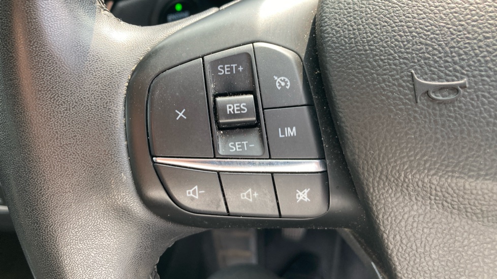 Ford Kuga 1.5 EcoBlue Titanium Edition 5dr Diesel Estate - Image 26