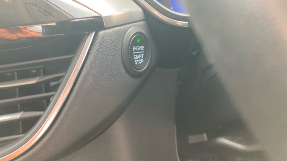 Ford Kuga 1.5 EcoBlue Titanium Edition 5dr Diesel Estate - Image 27