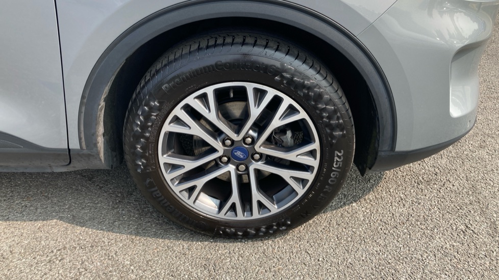 Ford Kuga 1.5 EcoBlue Titanium Edition 5dr Diesel Estate - Image 39