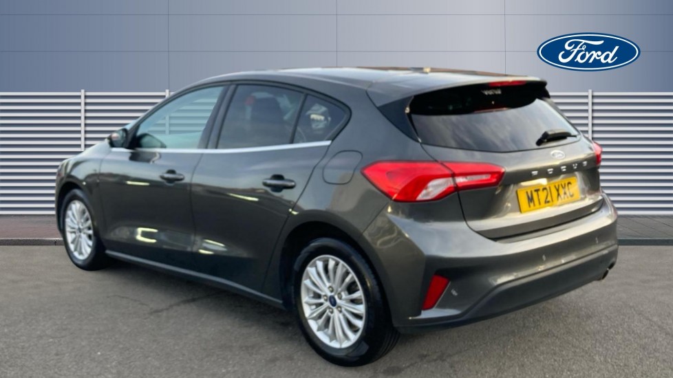 Ford Focus 1.0 EcoBoost Hybrid mHEV 125 Titanium Edition 5dr Petrol Hatchback - Image 2