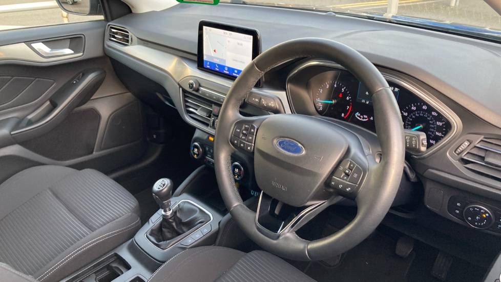 Ford Focus 1.0 EcoBoost Hybrid mHEV 125 Titanium Edition 5dr Petrol Hatchback - Image 11