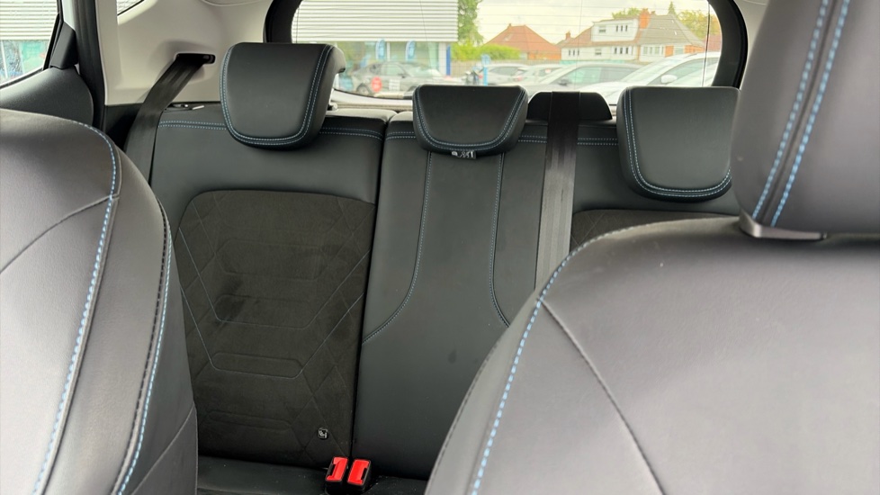 Ford Fiesta 1.0 EcoBoost Active X 5dr Petrol Hatchback - Image 15
