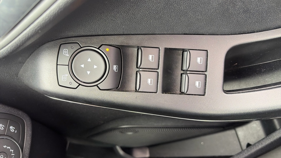 Ford Fiesta 1.0 EcoBoost Active X 5dr Petrol Hatchback - Image 27