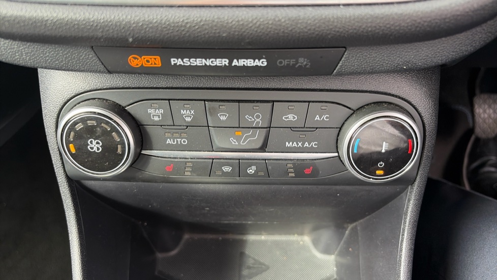 Ford Fiesta 1.0 EcoBoost Active X 5dr Petrol Hatchback - Image 29