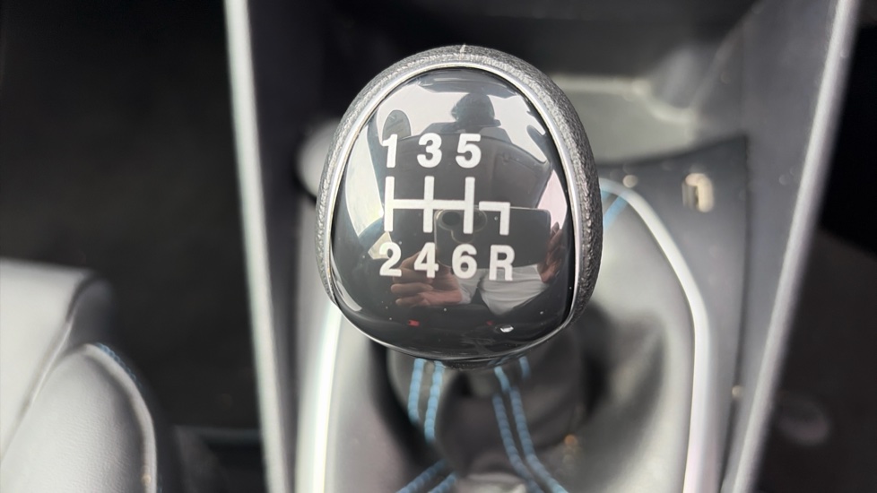 Ford Fiesta 1.0 EcoBoost Active X 5dr Petrol Hatchback - Image 30