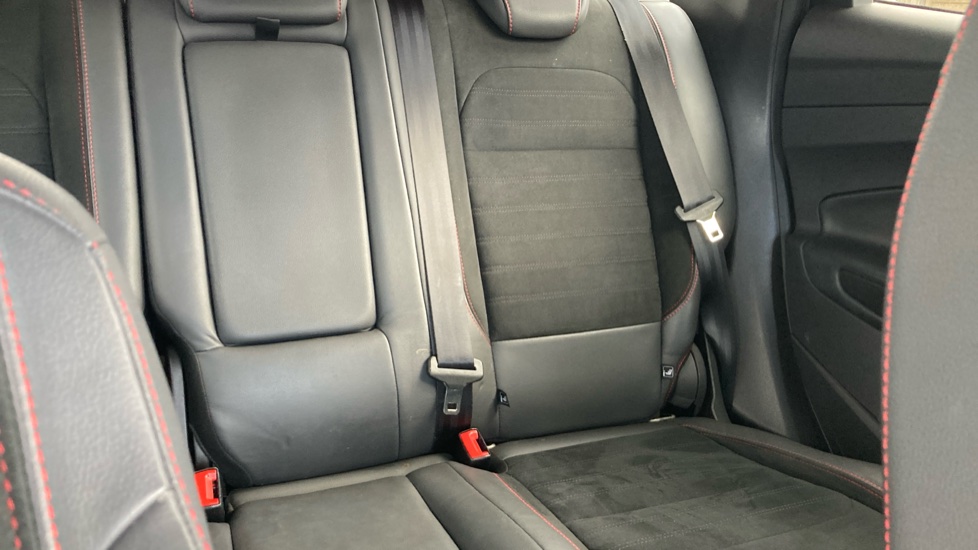 Ford Kuga 1.5 EcoBoost ST-Line 5dr 2WD Petrol Estate - Image 15