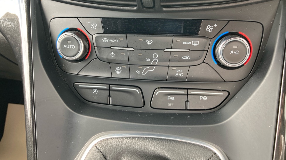 Ford Kuga 1.5 EcoBoost ST-Line 5dr 2WD Petrol Estate - Image 35