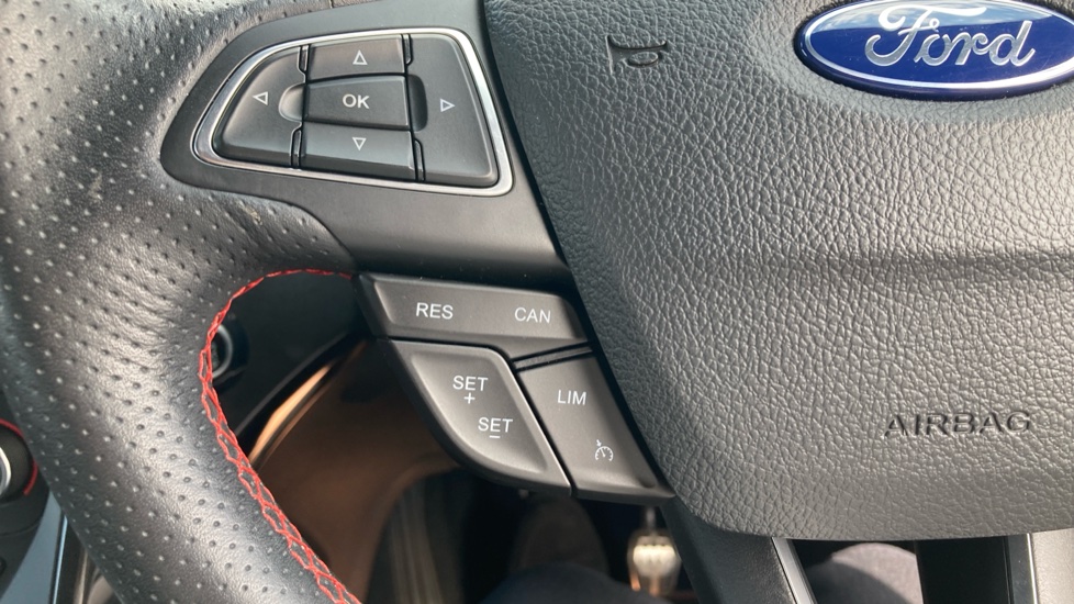 Ford Kuga 2.0 TDCi 180 ST-Line 5dr Diesel Estate - Image 24