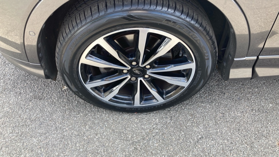 Ford Kuga 2.0 TDCi 180 ST-Line 5dr Diesel Estate - Image 30