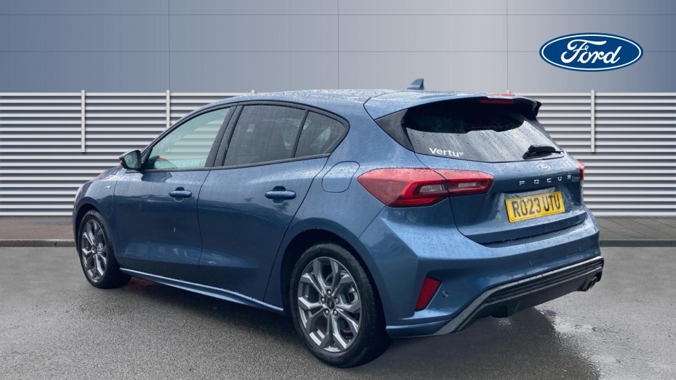 Ford Focus 1.0 EcoBoost Hybrid mHEV ST-Line 5dr Auto Petrol Hatchback - Image 2