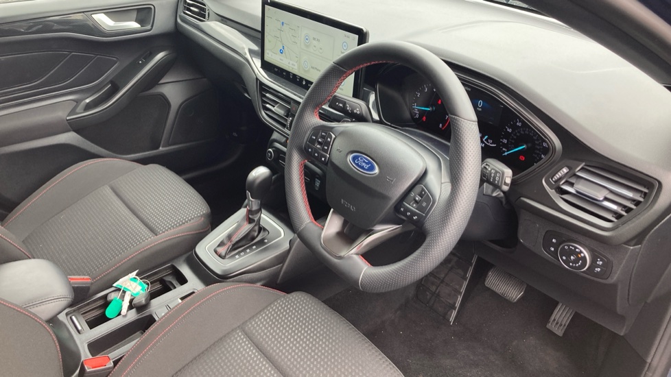 Ford Focus 1.0 EcoBoost Hybrid mHEV ST-Line 5dr Auto Petrol Hatchback - Image 11