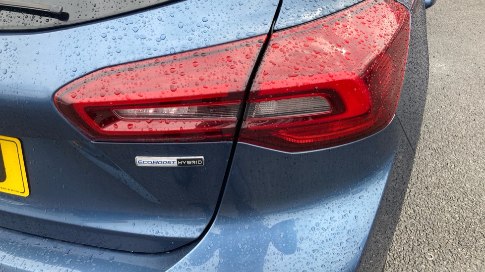 Ford Focus 1.0 EcoBoost Hybrid mHEV ST-Line 5dr Auto Petrol Hatchback - Image 28