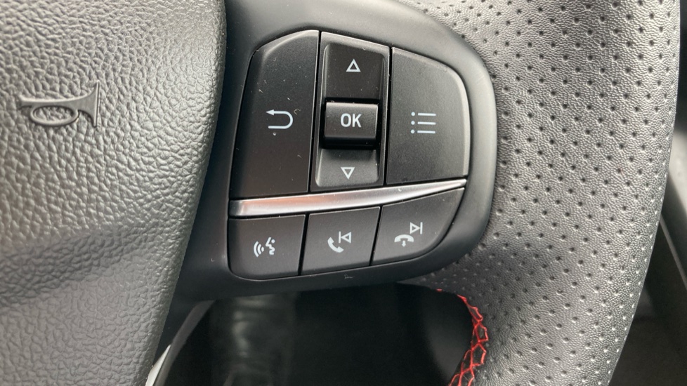 Ford Focus 1.0 EcoBoost Hybrid mHEV ST-Line 5dr Auto Petrol Hatchback - Image 34