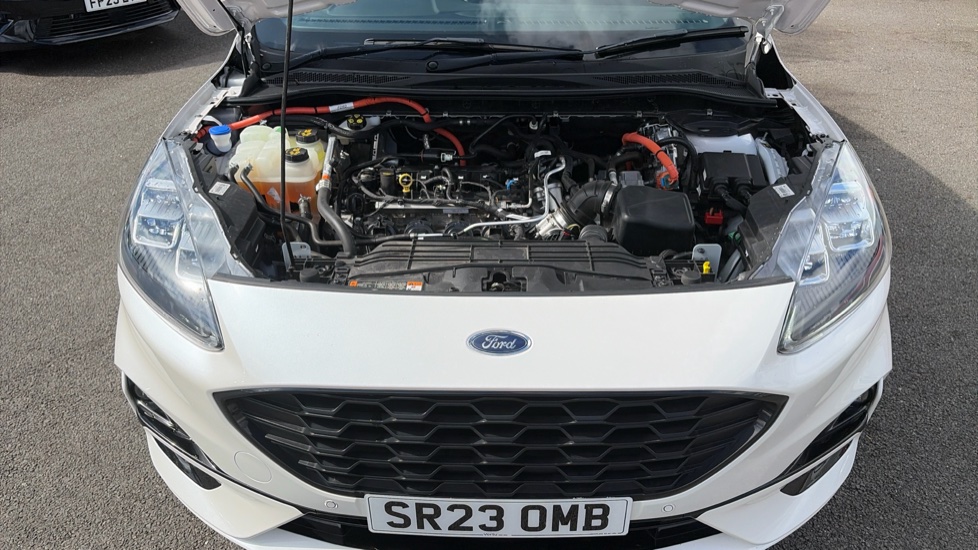 Ford Kuga 2.5 FHEV ST-Line X Edition 5dr CVT Hybrid Estate - Image 8