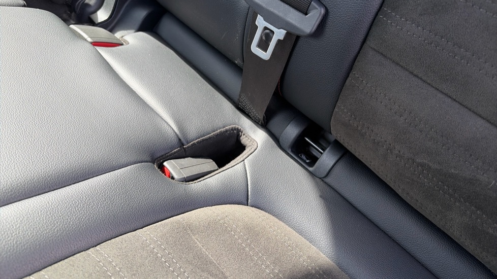 Ford Kuga 2.5 FHEV ST-Line X Edition 5dr CVT Hybrid Estate - Image 17