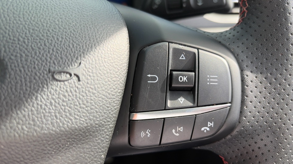 Ford Kuga 2.5 FHEV ST-Line X Edition 5dr CVT Hybrid Estate - Image 22