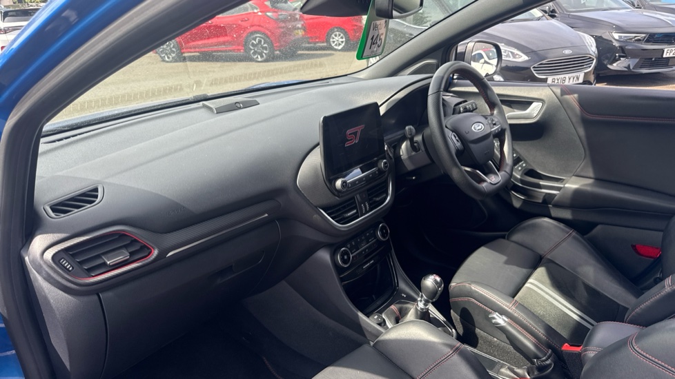 Ford Puma ST 1.5 EcoBoost ST 5dr Petrol Hatchback - Image 9