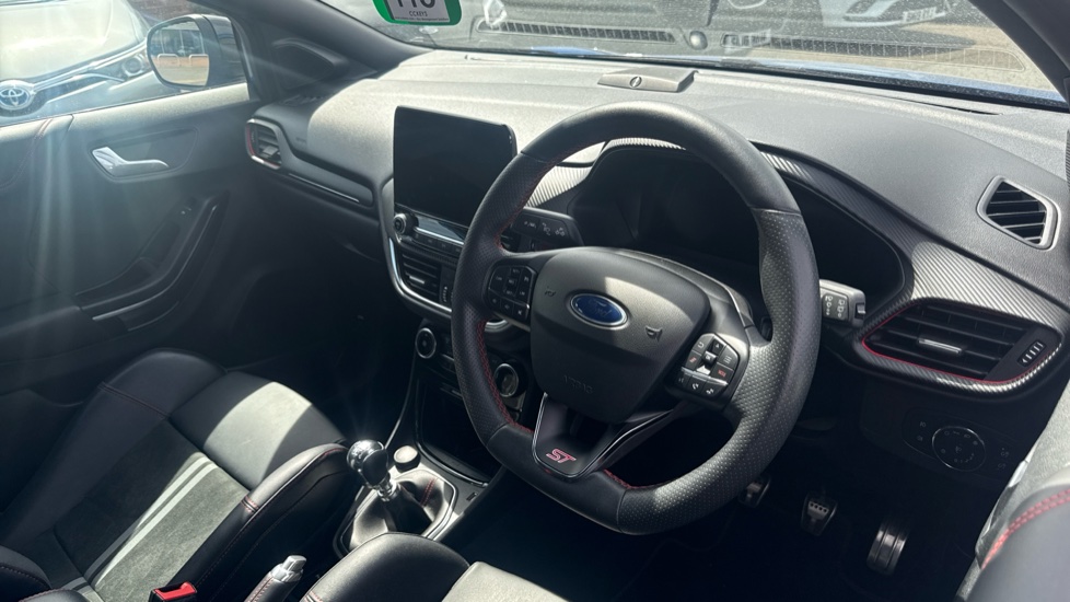 Ford Puma ST 1.5 EcoBoost ST 5dr Petrol Hatchback - Image 11