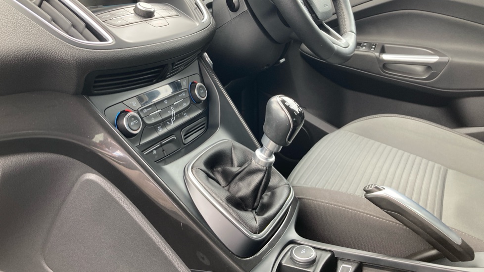 Ford Grand C-MAX 1.0 EcoBoost 125 Titanium 5dr Petrol Estate - Image 13