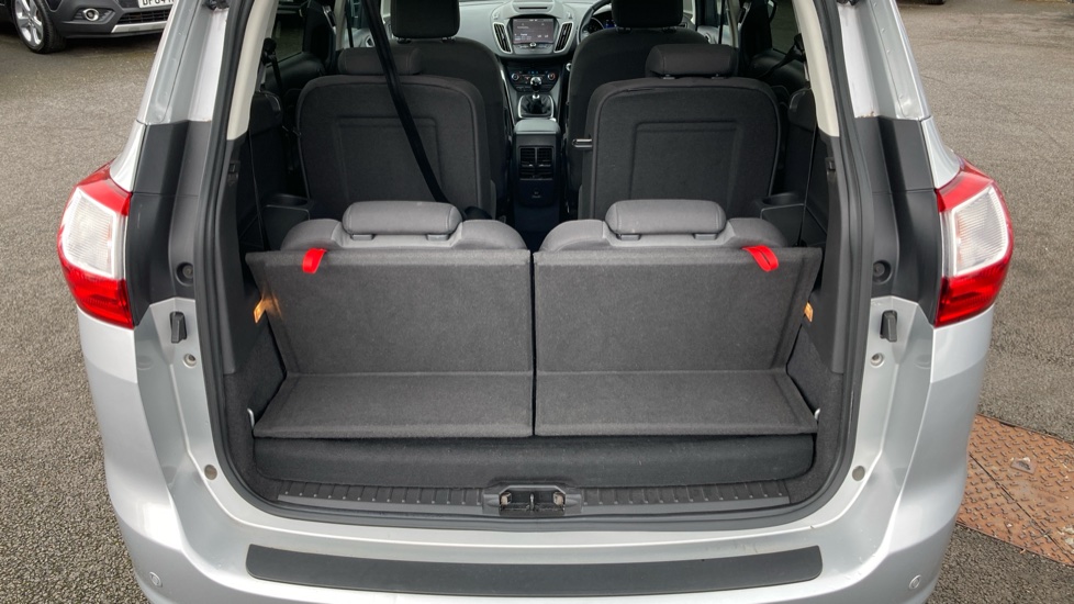 Ford Grand C-MAX 1.0 EcoBoost 125 Titanium 5dr Petrol Estate - Image 26