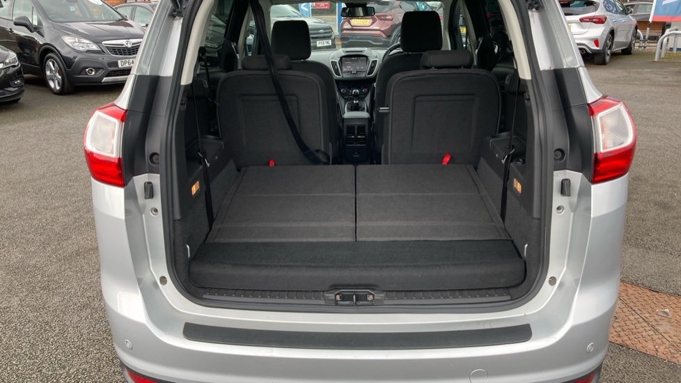 Ford Grand C-MAX 1.0 EcoBoost 125 Titanium 5dr Petrol Estate - Image 28