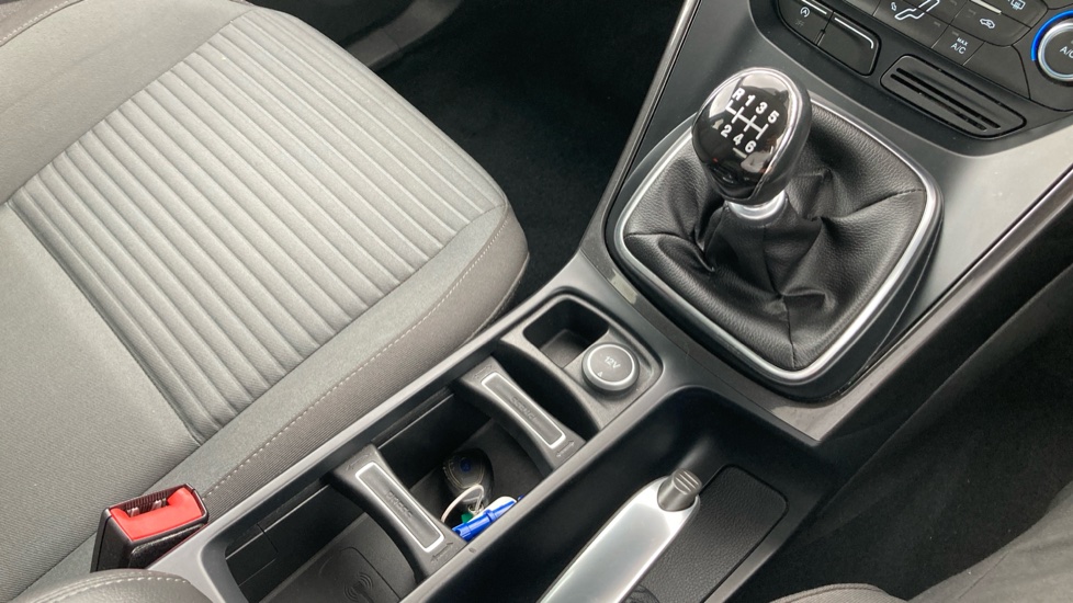 Ford Grand C-MAX 1.0 EcoBoost 125 Titanium 5dr Petrol Estate - Image 36