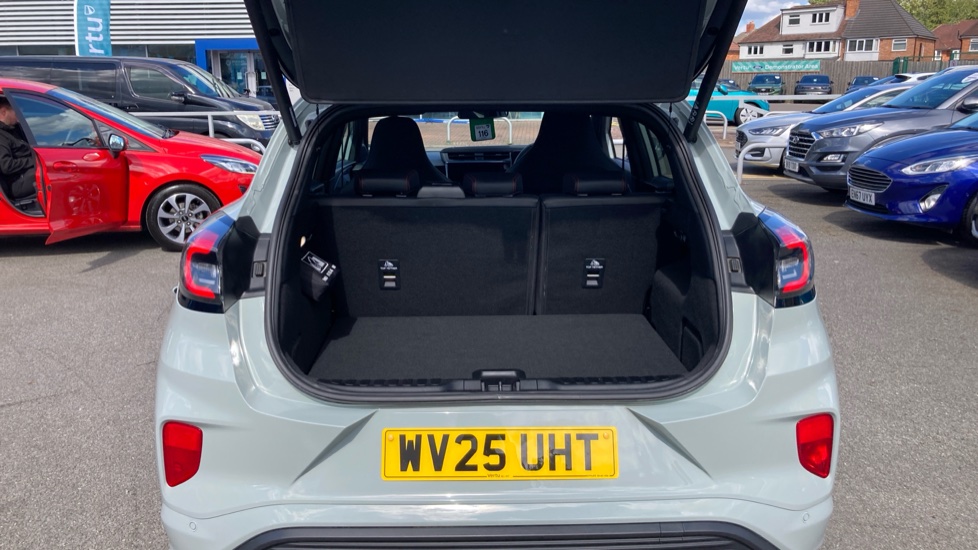 Ford Puma ST 1.0 EcoBoost Hybrid mHEV ST 5dr DCT Petrol Hatchback - Image 4