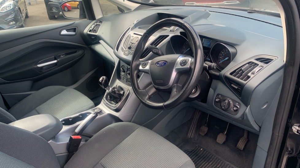 Ford Grand C-MAX 1.6 TDCi Zetec 5dr Diesel Estate - Image 11