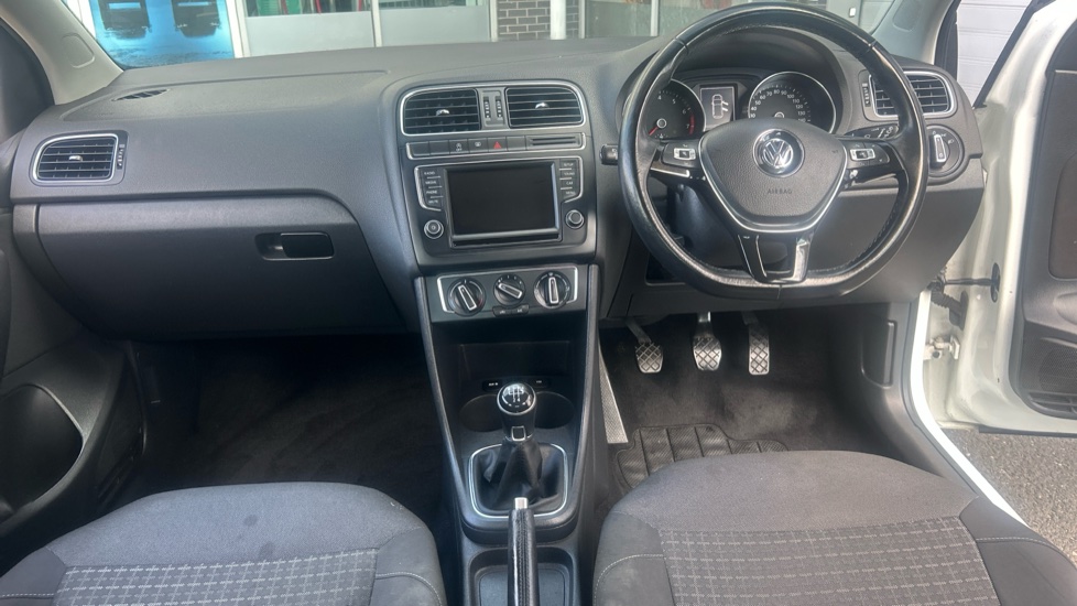 Volkswagen Polo 1.2 TSI SE 5dr Petrol Hatchback - Image 12
