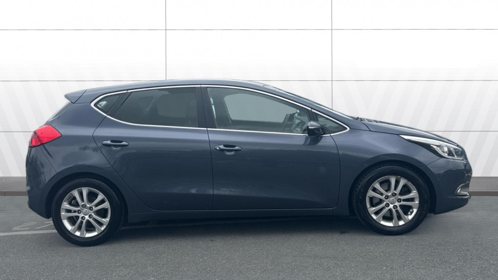 Kia Ceed 1.6 CRDi 2 EcoDynamics 5dr Diesel Hatchback - Image 5