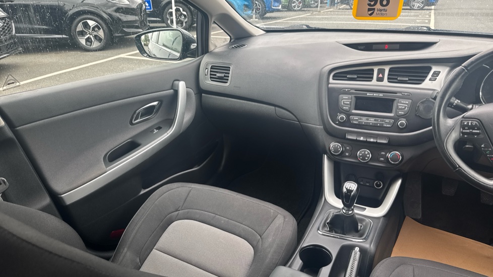 Kia Ceed 1.6 CRDi 2 EcoDynamics 5dr Diesel Hatchback - Image 22