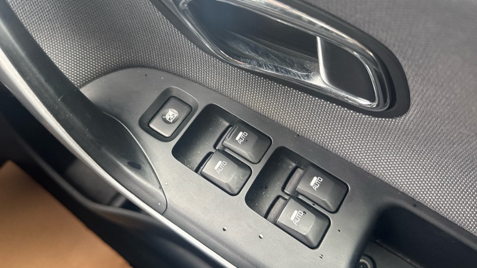 Kia Ceed 1.6 CRDi 2 EcoDynamics 5dr Diesel Hatchback - Image 35