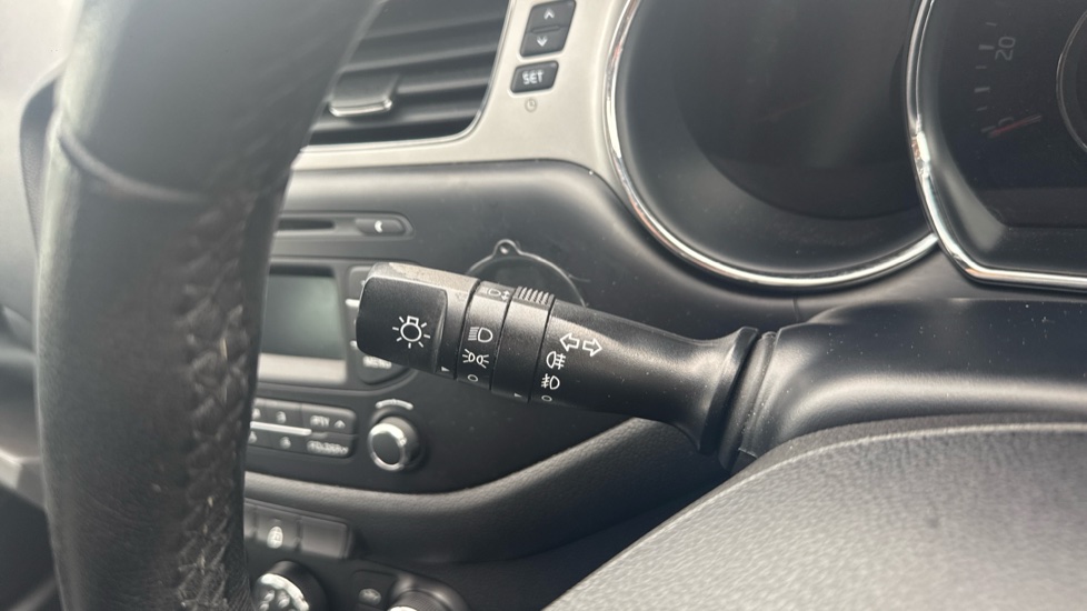 Kia Ceed 1.6 CRDi 2 EcoDynamics 5dr Diesel Hatchback - Image 38