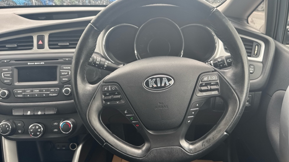 Kia Ceed 1.6 CRDi 2 EcoDynamics 5dr Diesel Hatchback - Image 39