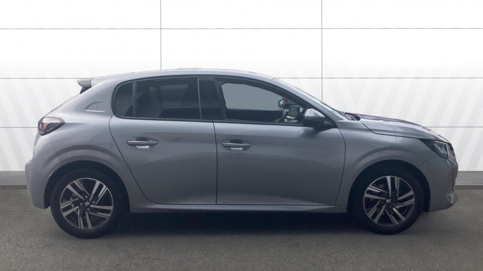 Peugeot 208 1.2 PureTech 100 Allure 5dr Petrol Hatchback - Image 5