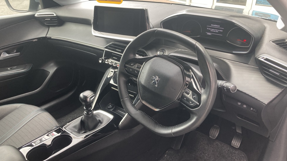 Peugeot 208 1.2 PureTech 100 Allure 5dr Petrol Hatchback - Image 17