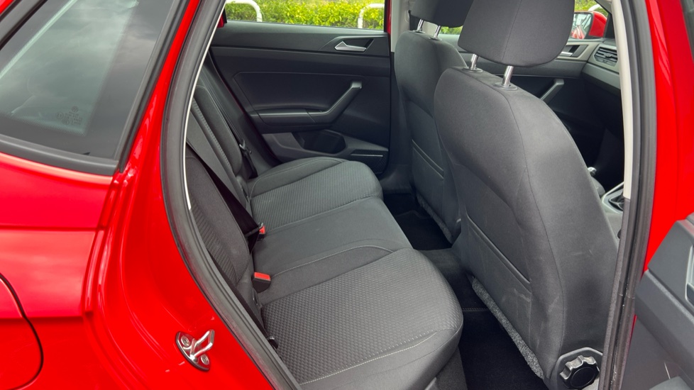 Volkswagen Polo 1.0 TSI 95 SE 5dr Petrol Hatchback - Image 16