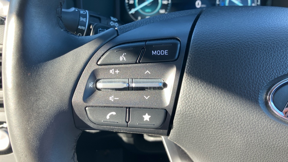 Hyundai KONA 150kW Premium 64kWh 5dr Auto Electric Hatchback - Image 50